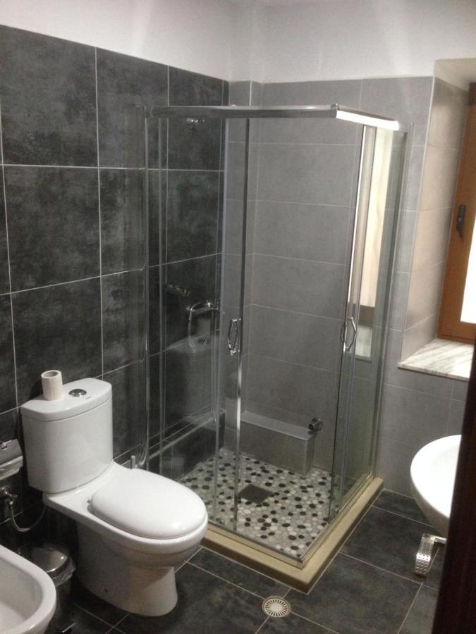 Hotel Bujtina Bicolli Корча Экстерьер фото