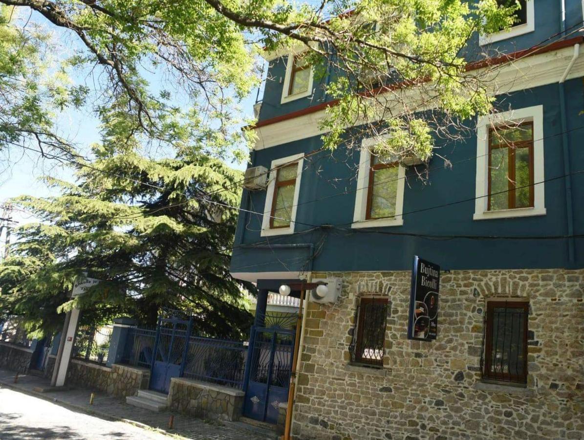 Hotel Bujtina Bicolli Корча Экстерьер фото