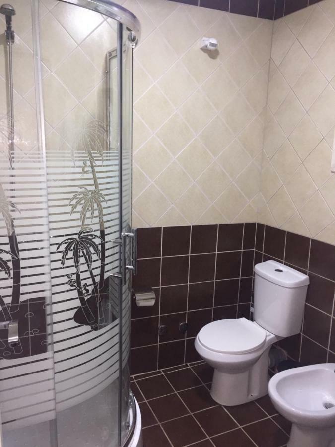 Hotel Bujtina Bicolli Корча Экстерьер фото